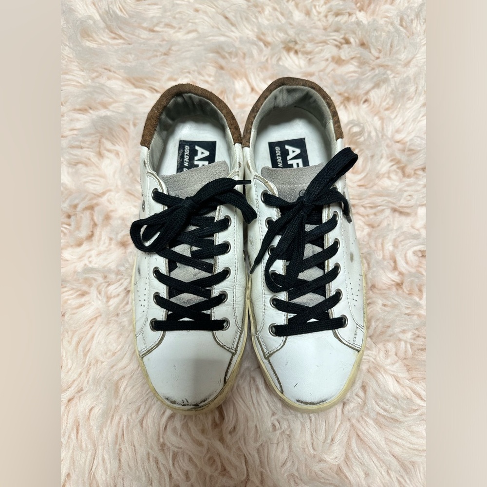 Golden Goose Sneakers Archive  37